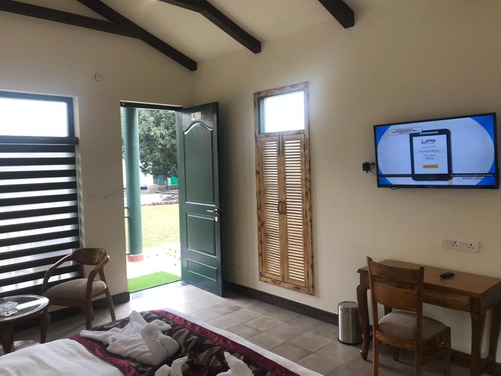 The Tiger Groove — Ramnagar