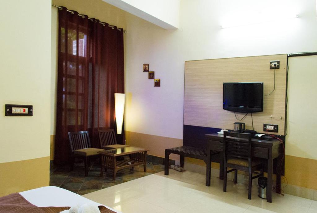 The Tiger Groove — Ramnagar